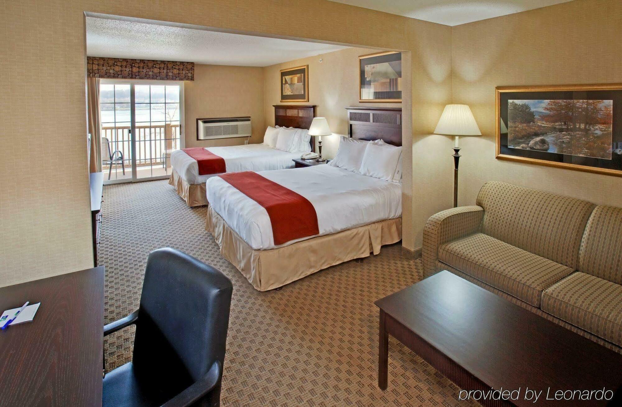 Holiday Inn Express Le Claire Riverfront-Davenport By Ihg Extérieur photo