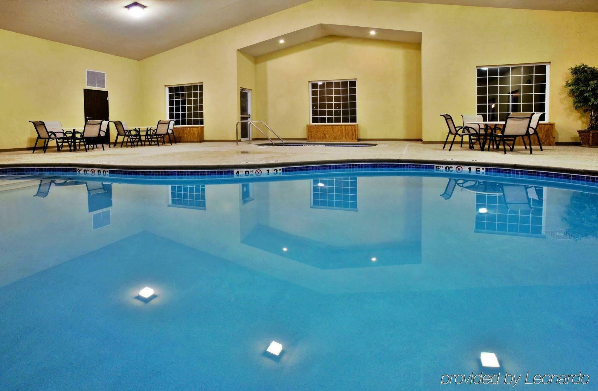 Holiday Inn Express Le Claire Riverfront-Davenport By Ihg Extérieur photo